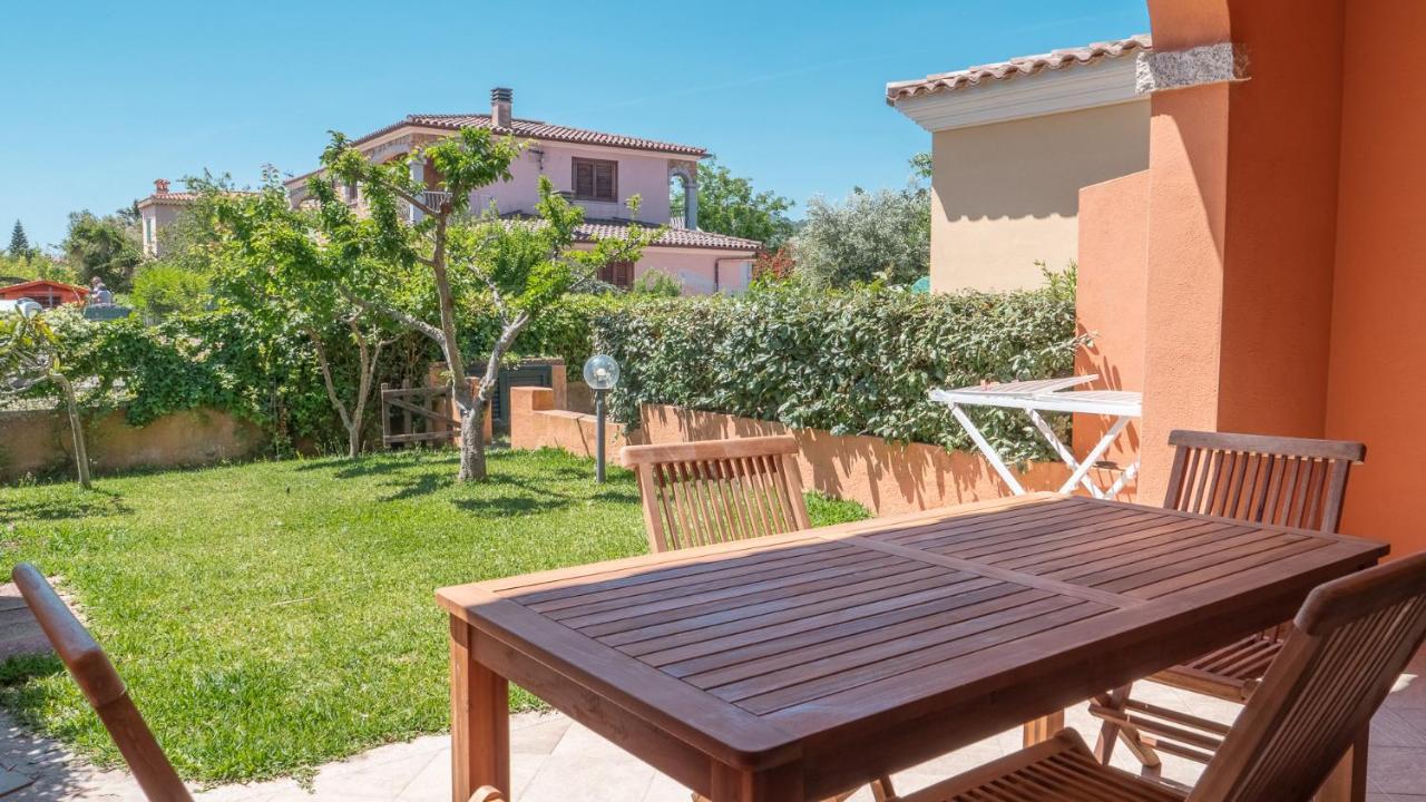 Casa Vacanza La Suaredda Сан-Теодоро Экстерьер фото