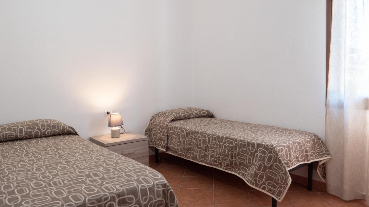 Casa Vacanza La Suaredda Сан-Теодоро Экстерьер фото