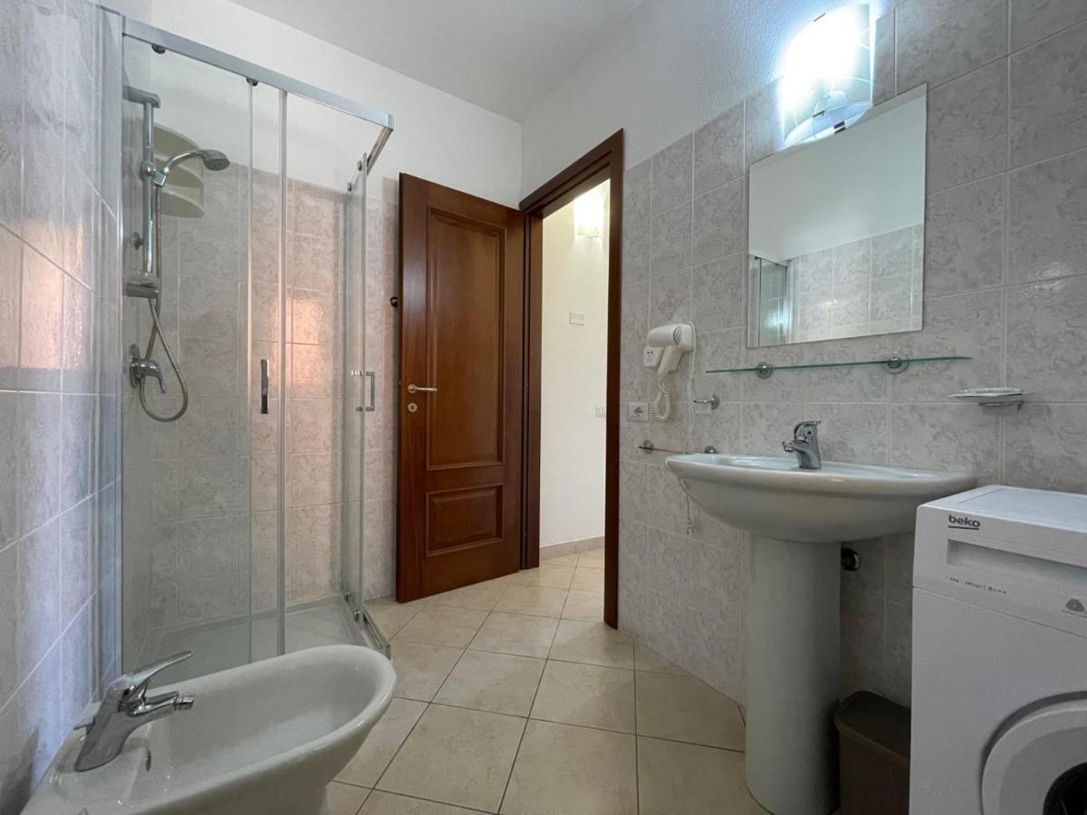 Casa Vacanza La Suaredda Сан-Теодоро Экстерьер фото